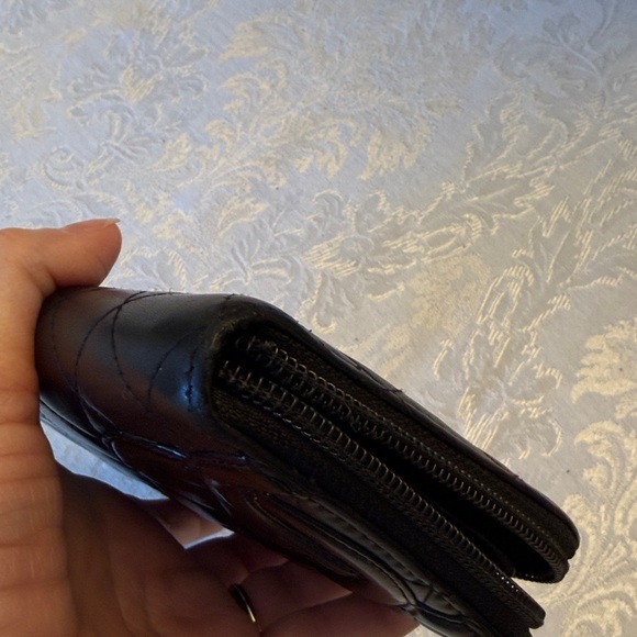 CHANEL Black Quilted Zipper Wallet💕 - Picture 12 of 15